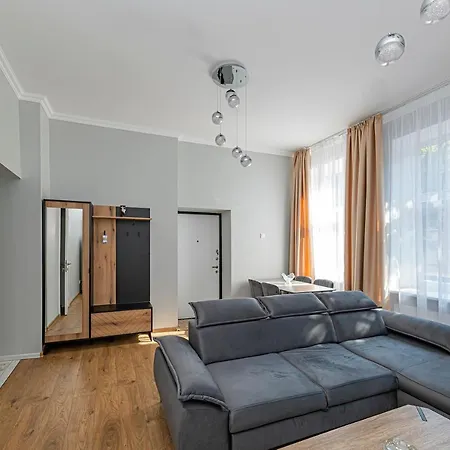 Apartment Prestigious Center With Free Parking By Polo *