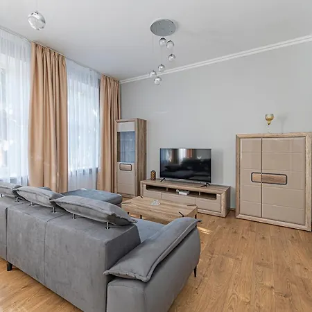 Apartment Prestigious Center With Free Parking By Polo *