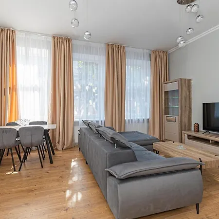 Apartment Prestigious Center With Free Parking By Polo