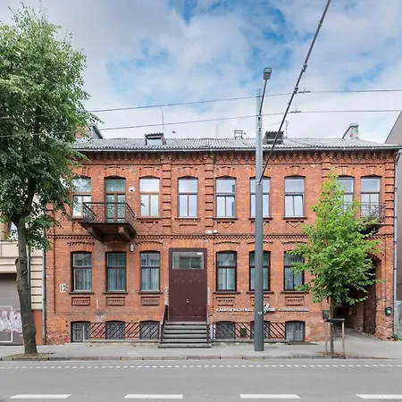 Prestigious Center With Free Parking By Polo Apartment